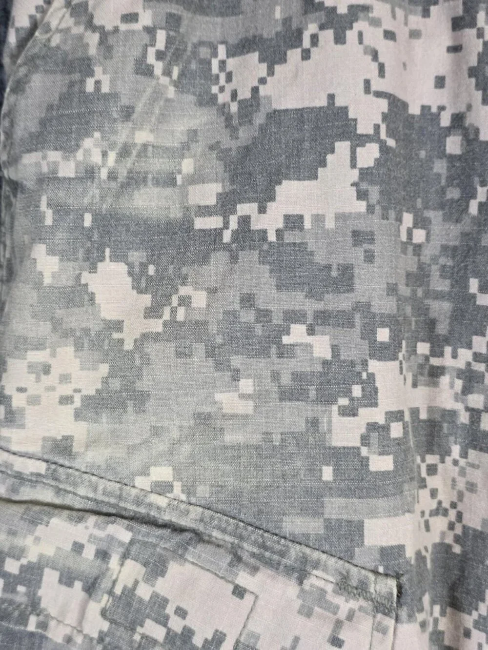 Propper Army Combat Uniform Pants Mens Medium Short Camo Flame Resistant Fading